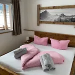 木屋 Chalet Fuegen 菲根