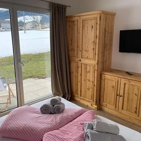 Chalet Fuegen *