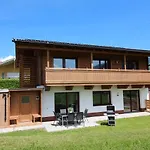 Chalet Fuegen 木屋