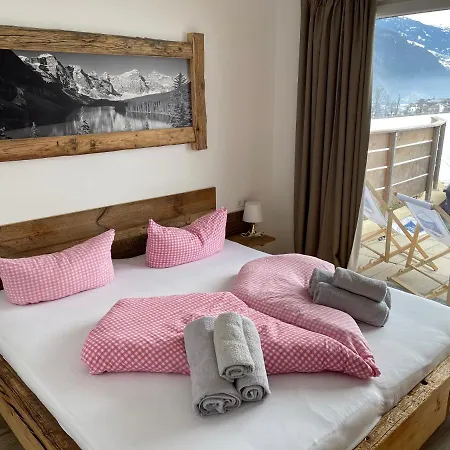 Chalet Fuegen פוגן