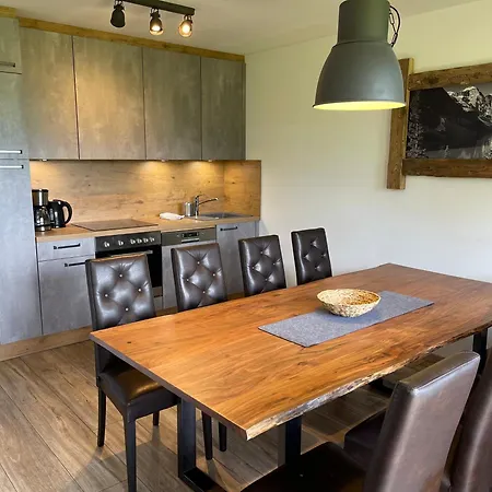 בקתה Chalet Fuegen פוגן