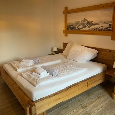 Chalet Fuegen * פוגן