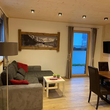 Chalet Fuegen * פוגן